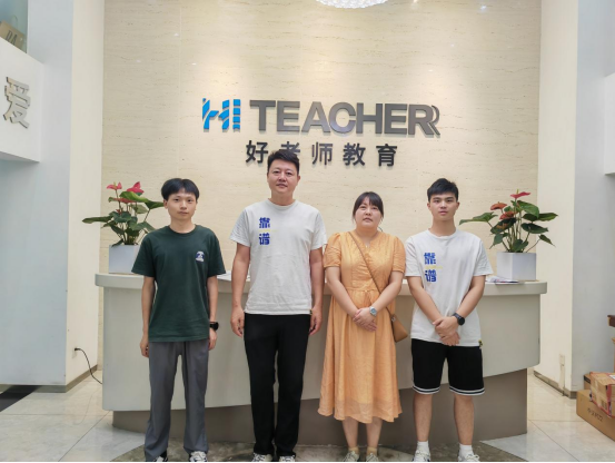湖南機電職業(yè)技術(shù)學(xué)院黃亞宇教授蒞臨學(xué)會參觀考察
