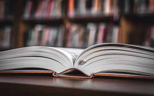 成人高考剛畢業(yè)能考二建嗎？