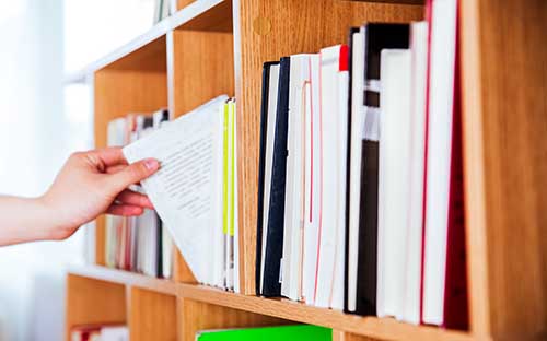 成人高考中專升大?？际裁?？