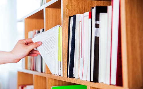 成人高考大專學(xué)歷考事業(yè)編條件？