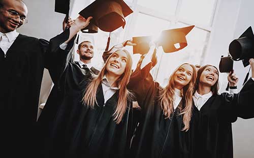 成人高考有一次性就通過的嗎？