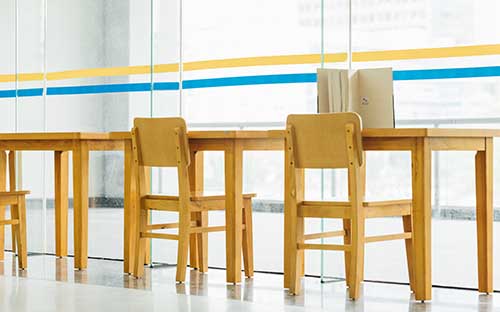 新疆里成人高考如何報(bào)名？