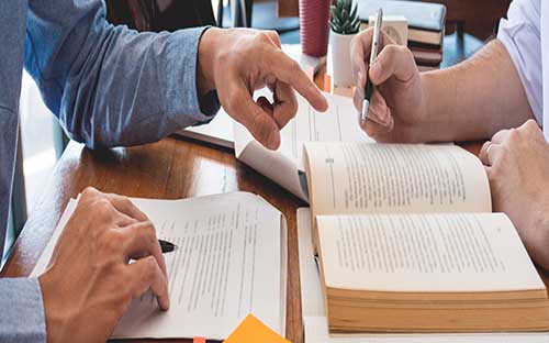 成人高考和自學(xué)考試哪個(gè)好？