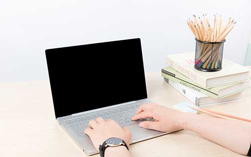 河南成人高考如何拿學(xué)位證？