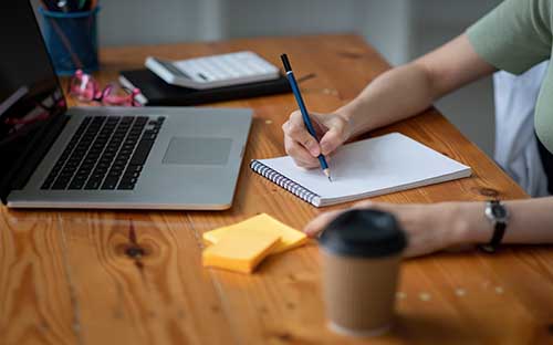 成人高考學(xué)歷可以考英語四級嗎？