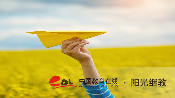 廣西成人高考報(bào)名官網(wǎng)入口在哪里？在工作怎么備考？