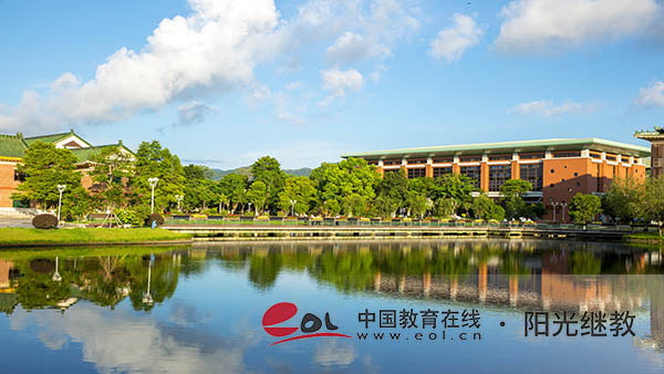 ?？诔扇烁呖荚谀睦飯竺?？有哪些條件？