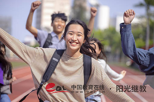 安徽成人高考語(yǔ)文有哪些復(fù)習(xí)技巧？多少分算通過？