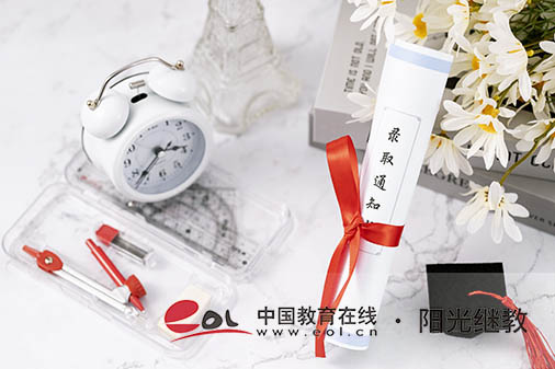 成人高考在哪個(gè)網(wǎng)站查詢成績(jī)？要注意什么？