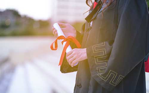 西安成人高考怎么報(bào)名？要注意哪些事項(xiàng)？