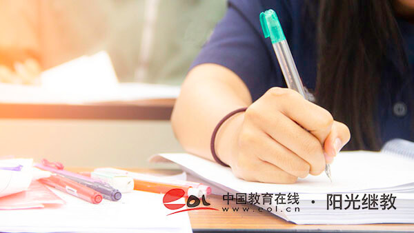湖南成人高考試題難嗎？專業(yè)有哪些？