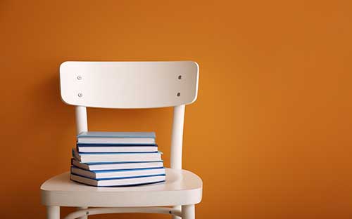 湖北成人高考報名護理專業(yè)要準備什么？條件有哪些？