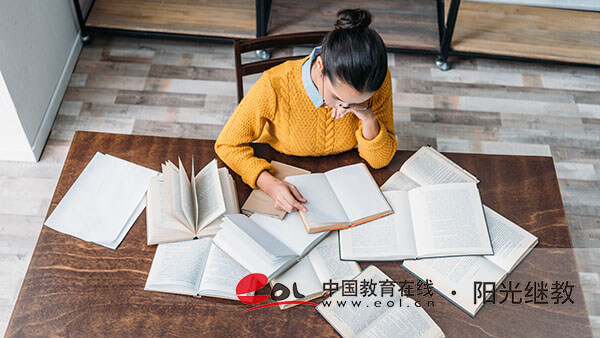 護(hù)理專業(yè)應(yīng)屆生報名成人高考有哪些要求？在哪報名？