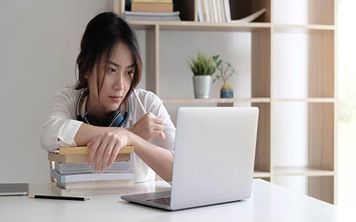 家里孩子備考雅思的時(shí)候父母應(yīng)該做什么 家里孩子備考雅思的時(shí)候父母應(yīng)該做什么
