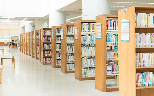 留學(xué)哈佛大學(xué)不需要學(xué)費(fèi)嗎？哈佛宣布為低收入家庭免學(xué)費(fèi)！