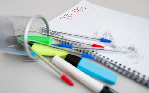 自考預(yù)報(bào)名需要準(zhǔn)備什么材料？錯(cuò)過報(bào)名能補(bǔ)報(bào)名嗎？