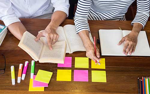 廣東的自考官網(wǎng)報(bào)名注冊(cè)系統(tǒng)在哪里？需要考什么科目？