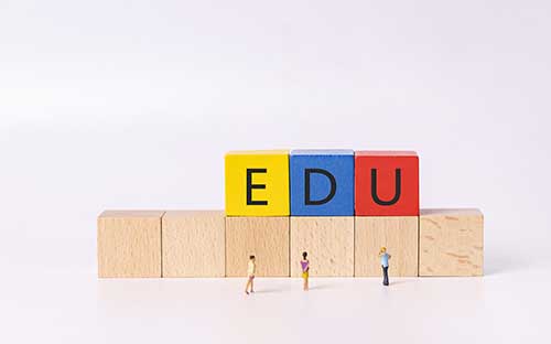 自考本科要去哪里報(bào)名靠譜？報(bào)名注意事項(xiàng)有哪些？